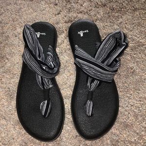 Sandal size 9